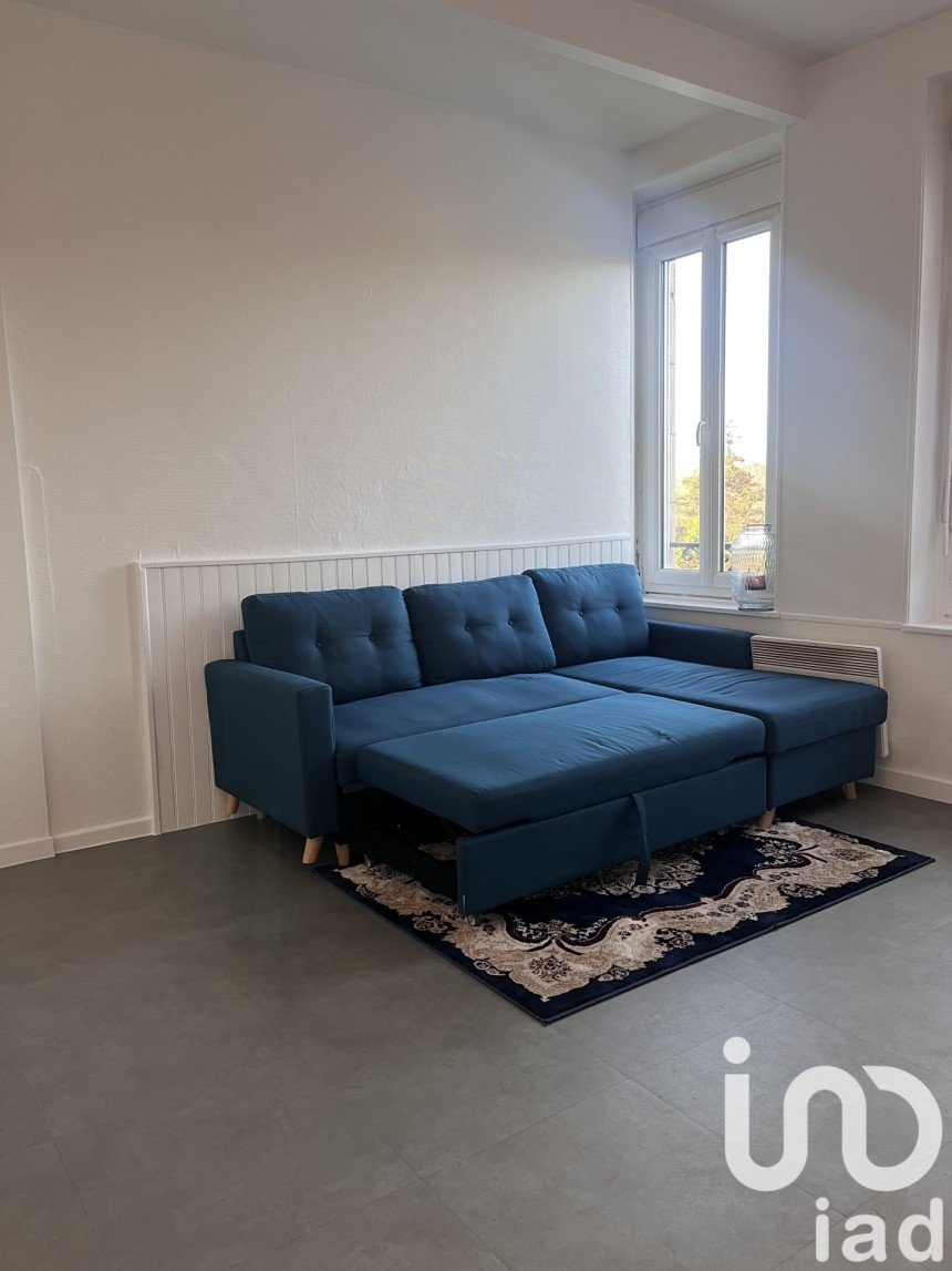 Studio 1 room of 16 m² in Mériel (95630)