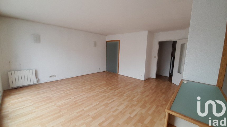 Apartment 2 rooms of 63 m² in Tours (37100)