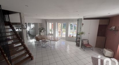 Maison 8 pièces de 200 m² à Saint-Chamond (42400)