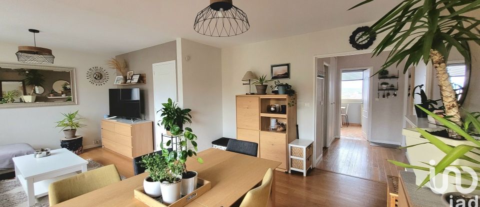 Appartement 3 pièces de 72 m² à Poissy (78300)