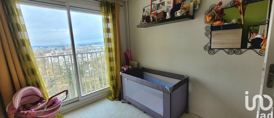 Appartement 3 pièces de 72 m² à Poissy (78300)