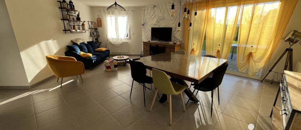 Maison 5 pièces de 112 m² à Petit-Caux (76370)