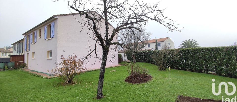 Maison 5 pièces de 116 m² à La Crèche (79260)