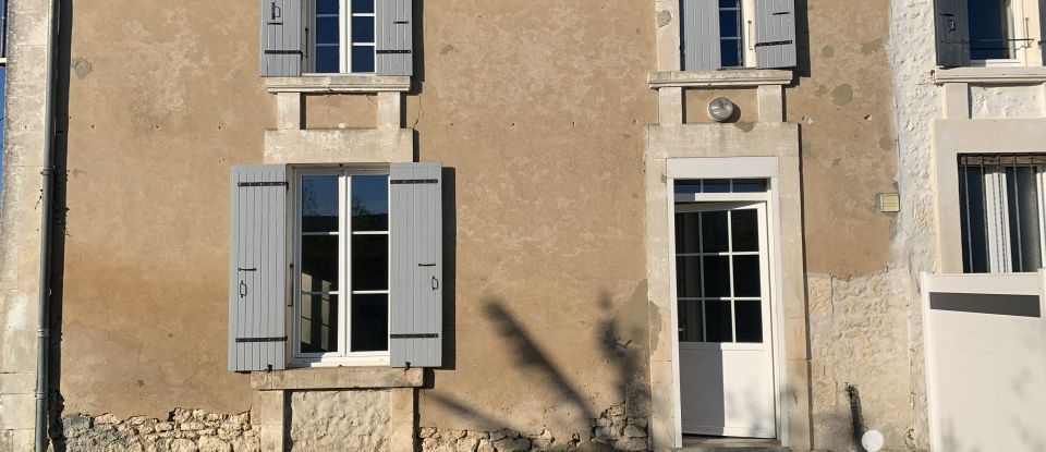 Maison 3 pièces de 74 m² à Médis (17600)