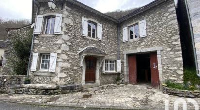 Traditional house 5 rooms of 142 m² in Sarrance (64490)