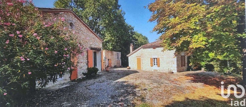 Maison 5 pièces de 265 m² à Saint-Pierre-de-Clairac (47270)