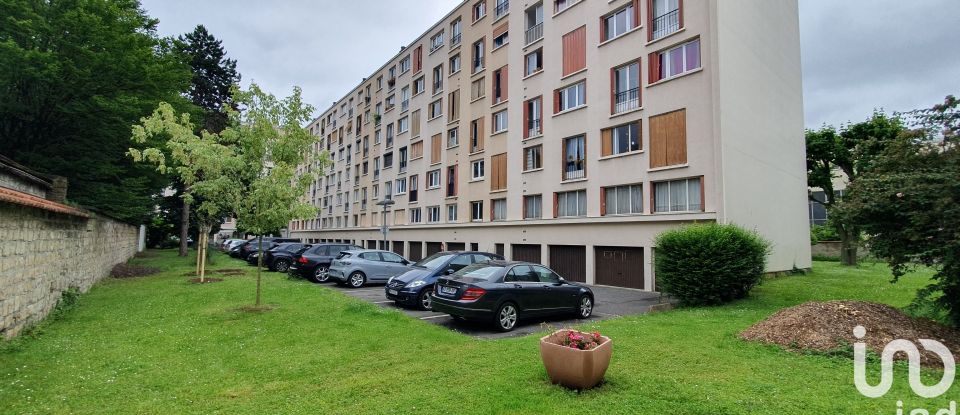 Apartment 4 rooms of 65 m² in Ivry-sur-Seine (94200)