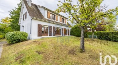 Maison traditionnelle 7 pièces de 150 m² à Moret Loing et Orvanne (77250)