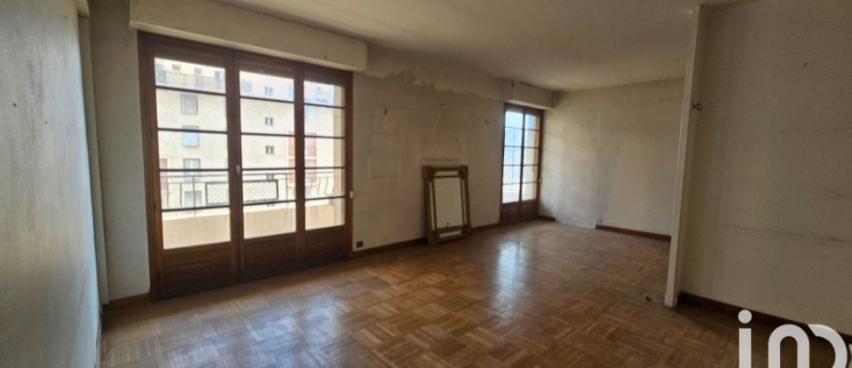 Appartement 3 pièces de 77 m² à Marseille (13006)