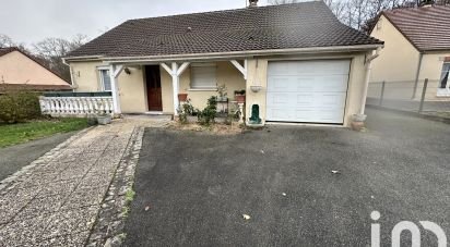 Maison traditionnelle 4 pièces de 90 m² à Fontaine-la-Guyon (28190)