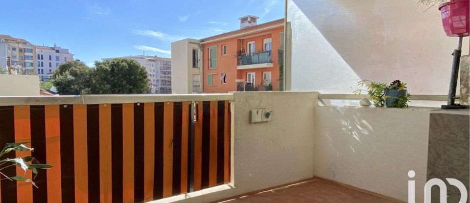 Appartement 3 pièces de 66 m² à CANNES-LA-BOCCA (06150)