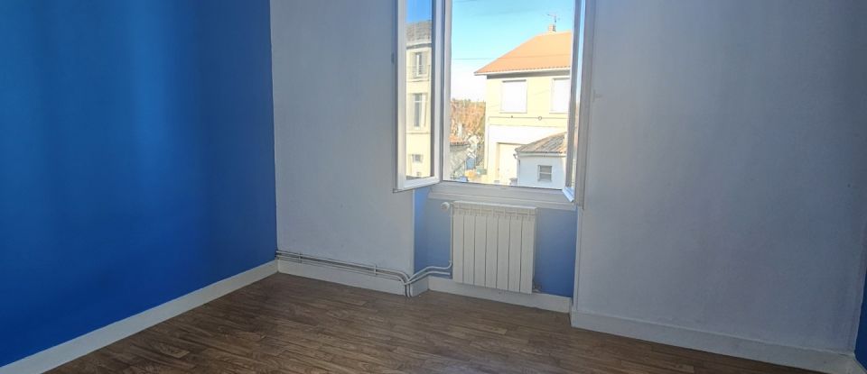 Maison de ville 4 pièces de 80 m² à Ruelle-sur-Touvre (16600)