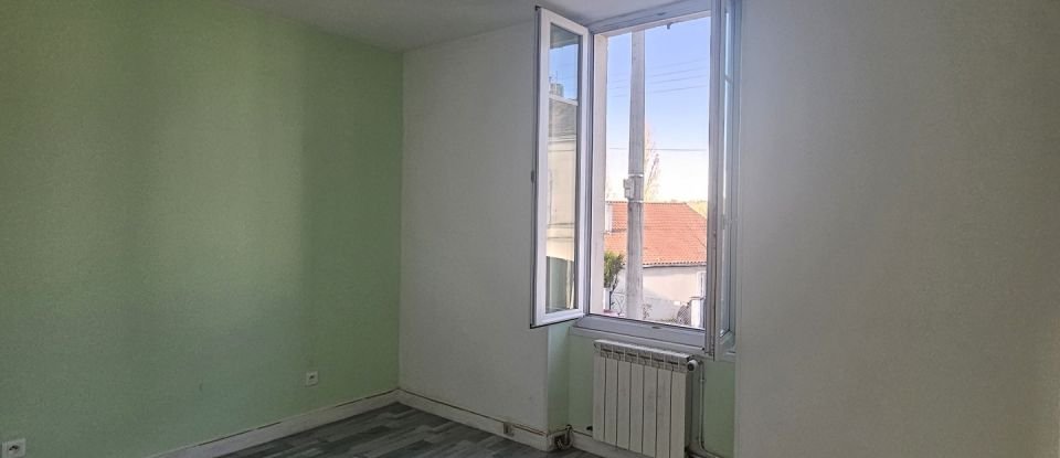 Maison de ville 4 pièces de 80 m² à Ruelle-sur-Touvre (16600)