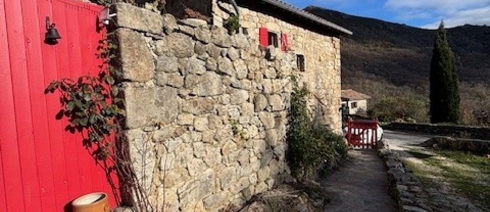 Country house 10 rooms of 205 m² in Labastide-sur-Bésorgues (07600)