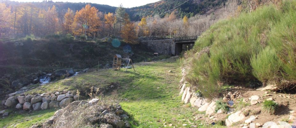 Country house 10 rooms of 205 m² in Labastide-sur-Bésorgues (07600)