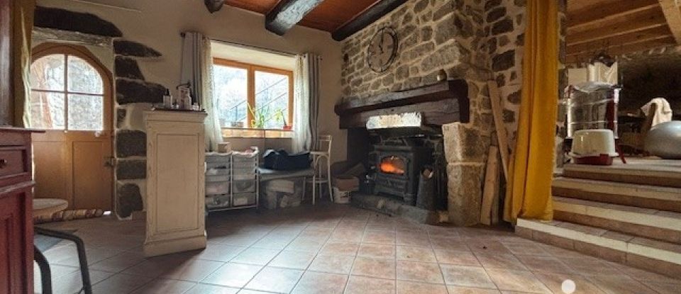 Country house 10 rooms of 205 m² in Labastide-sur-Bésorgues (07600)