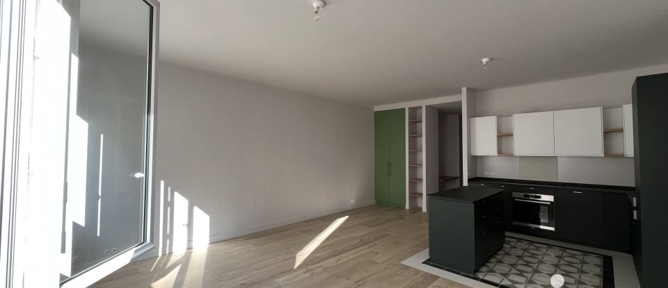 Appartement 3 pièces de 68 m² à Paris (75016)