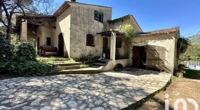 Maison traditionnelle 7 pièces de 180 m² à Roquebrune-sur-Argens (83520)