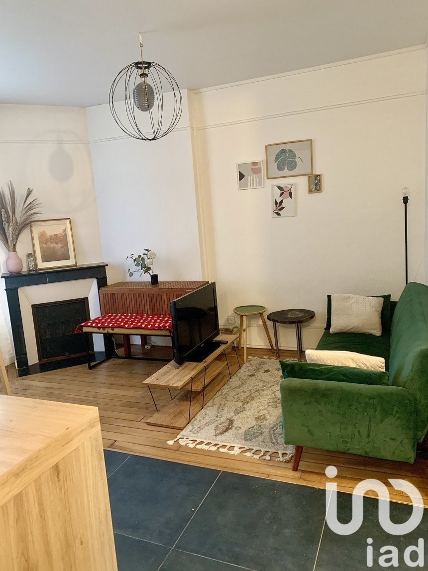 Apartment 3 rooms of 42 m² in Saint-Denis (93200)