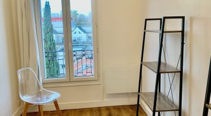 Appartement 3 pièces de 42 m² à Saint-Denis (93200)