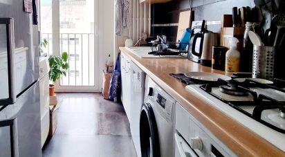 Appartement 3 pièces de 66 m² à Paris (75015)