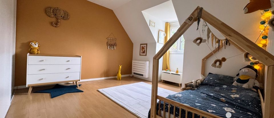 Maison traditionnelle 5 pièces de 105 m² à Sainte-Geneviève-des-Bois (91700)