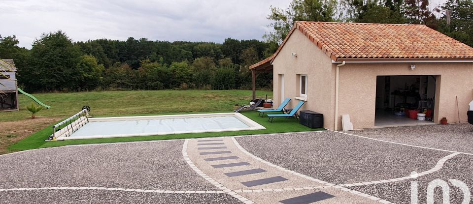 Maison 6 pièces de 145 m² à Naintré (86530)