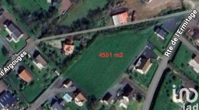 Land of 4,551 m² in Gratot (50200)