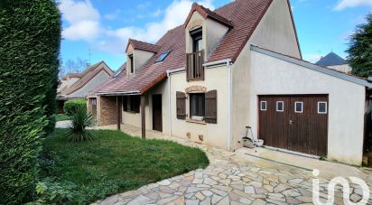 Maison traditionnelle 5 pièces de 153 m² à Mandres-les-Roses (94520)