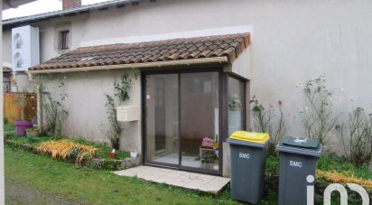 House 5 rooms of 120 m² in Vernoux-en-Gâtine (79240)