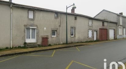 House 5 rooms of 120 m² in Vernoux-en-Gâtine (79240)