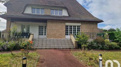 Maison traditionnelle 10 pièces de 329 m² à Caen (14000)