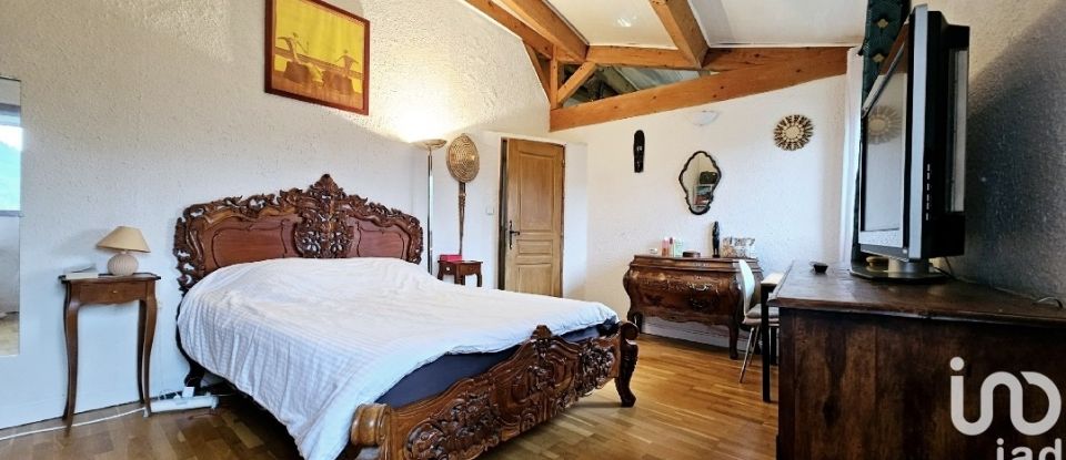 Maison 5 pièces de 285 m² à Les Adrets-de-l'Estérel (83600)