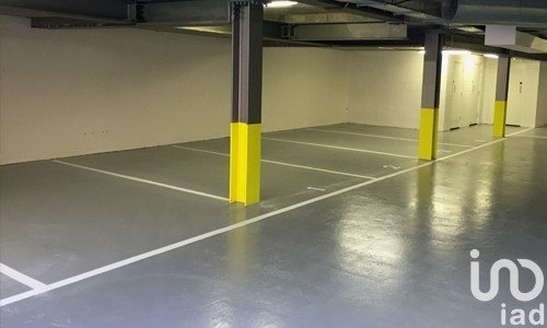 Parking/garage/box de 12 m² à Paris (75010)