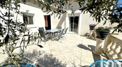 House 7 rooms of 215 m² in Pierrelatte (26700)