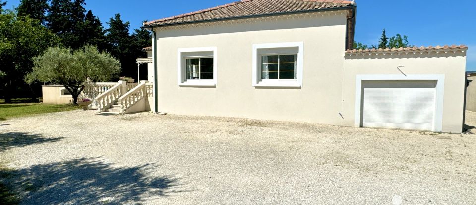 House 7 rooms of 215 m² in Pierrelatte (26700)