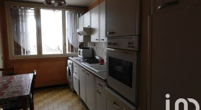 Apartment 4 rooms of 70 m² in Villeurbanne (69100)