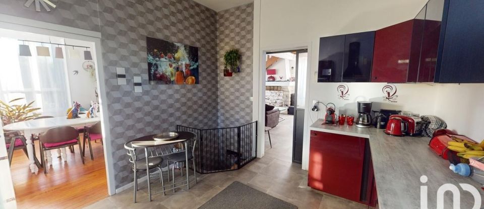 Maison 8 pièces de 140 m² à Rozay-en-Brie (77540)