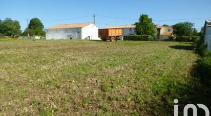 Land of 1,096 m² in Sainte-Hermine (85210)