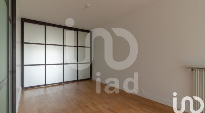 Appartement 3 pièces de 76 m² à Paris (75012)