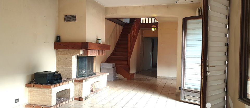 House 6 rooms of 156 m² in Antony (92160)