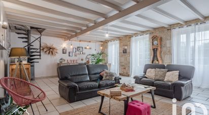 Traditional house 6 rooms of 210 m² in Surgères (17700)