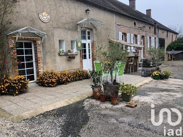 Ferme 6 pièces de 179 m² à Nailly (89100)