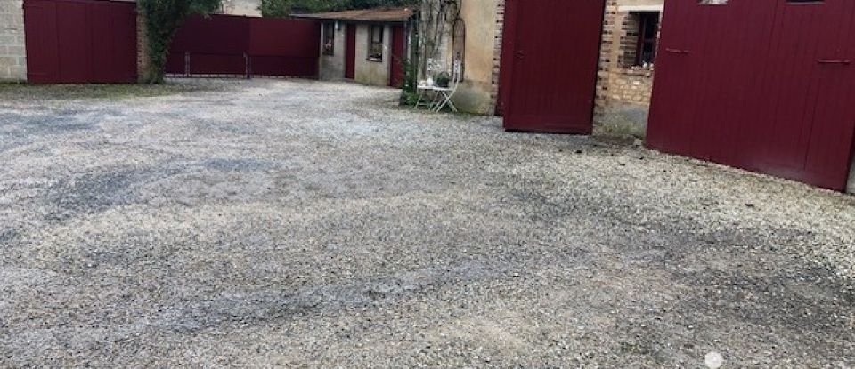 Ferme 6 pièces de 179 m² à Nailly (89100)