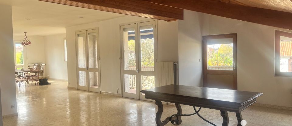 Maison 9 pièces de 199 m² à Gaillac (81600)