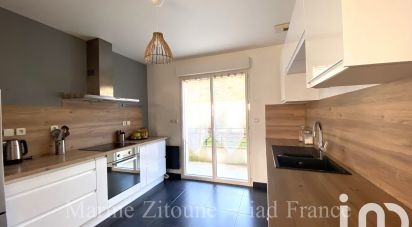 Duplex 4 rooms of 74 m² in Linas (91310)