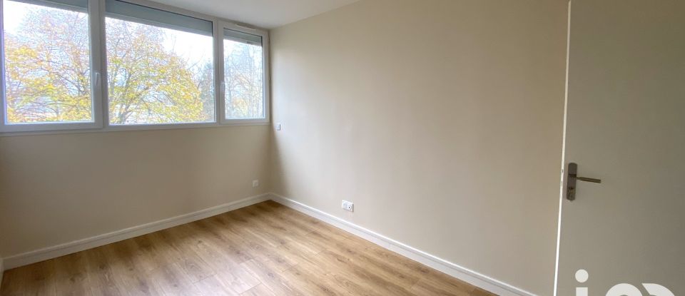 Appartement 5 pièces de 88 m² à Les Ulis (91940)