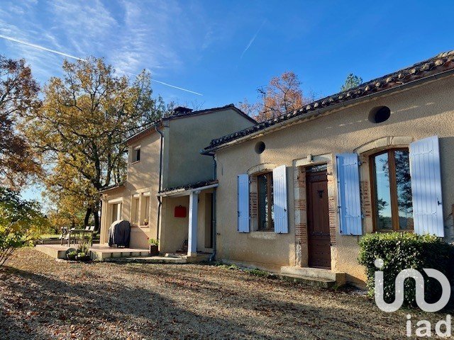 Maison traditionnelle 5 pièces de 123 m² à Cahors (46000)