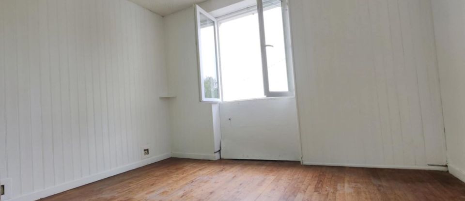 Maison 5 pièces de 84 m² à Surgères (17700)