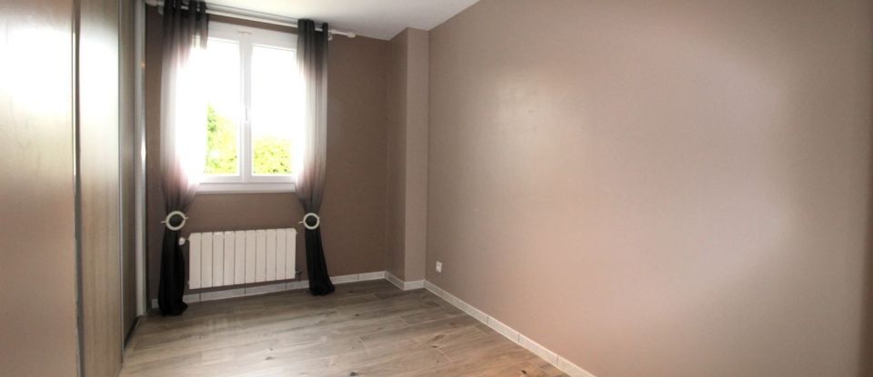 Maison 7 pièces de 130 m² à Verneuil-l'Étang (77390)